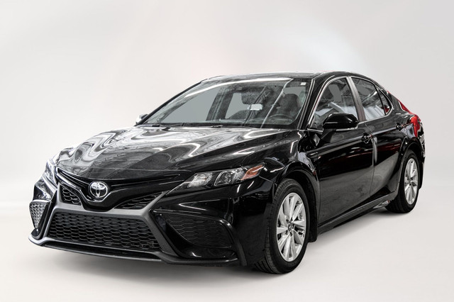 2023 Toyota Camry SE | AWD | SIÈGES SOFTEX CHAUFFANTS | CARPLAY  in Cars & Trucks in City of Montréal