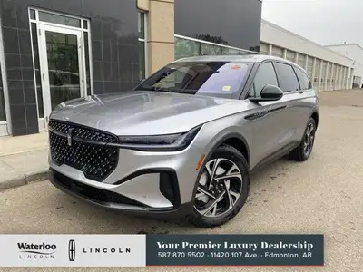 The 2025 Nautilus is a new take on the midsize favourite Lincoln. The front end and signature grill...