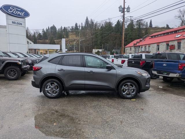 2025 Ford Escape ST-Line EMPLOYEE PRICING IS BACK!!! AWD, 1.5L E in Cars & Trucks in Nelson - Image 2