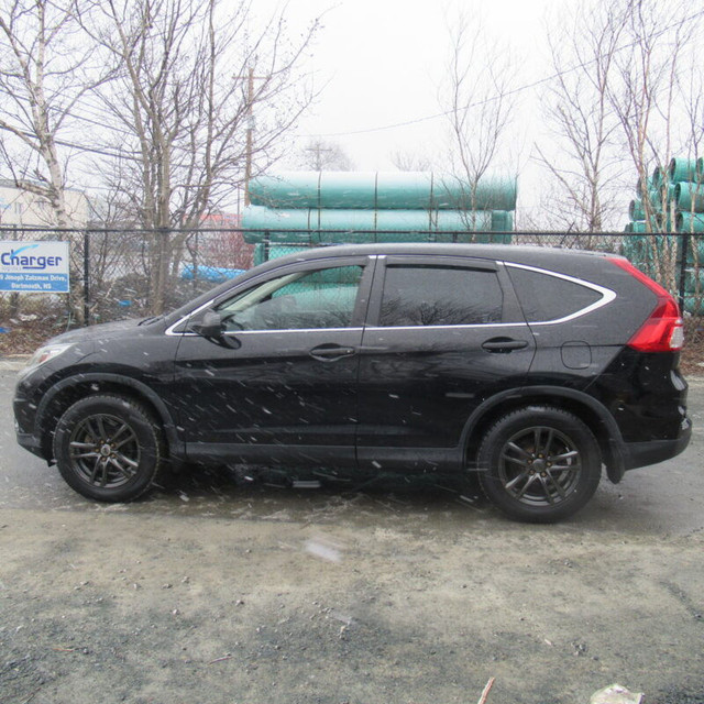 2016 Honda CR-V in Cars & Trucks in Dartmouth - Image 4