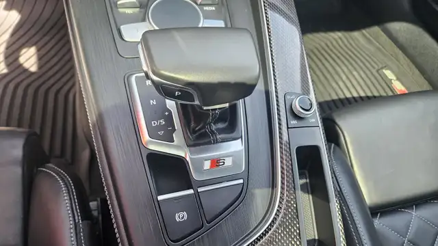Audi S5 Technik 2018 in Cars & Trucks in Medicine Hat - Image 15