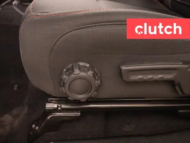 2021 Jeep Wrangler Unlimited Rubicon 4X4 w/ Apple CarPlay, Blind in Cars & Trucks in Ottawa - Image 16