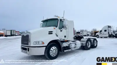 Heavy truck / Camion lourd - # STOCK: GX-30545 2008 MACK CXU613 CAMION DAY CAB 2008 MACK CXU613 DAY...