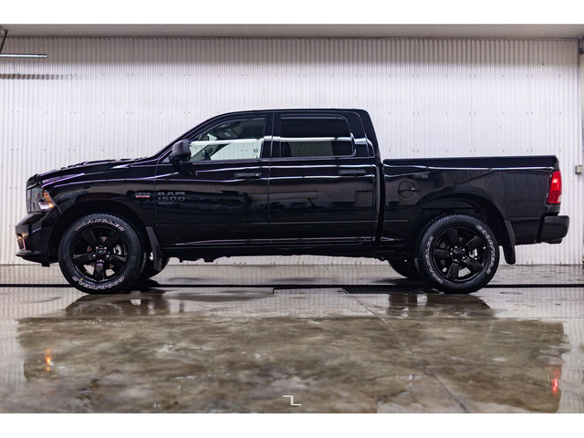 2023 Ram 1500 Classic 4x4 Crew Cab Express PSeat BCam in Cars & Trucks in Red Deer - Image 3