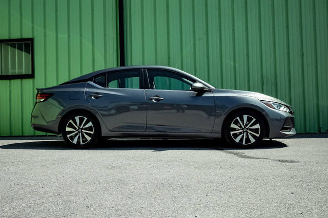 2022 Nissan Sentra SV • REMOTE START • SUNROOF • CP/AA in Cars & Trucks in Kingston - Image 2