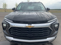 AMVIC Licensed Dealer The 2025 Chevrolet Trailblazer LT in Mosaic Black Metallic presents a stylish... (image 1)