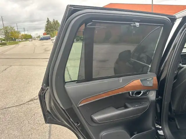 2017 Volvo XC90 Hybrid AWD T8 Excellence 1 Owner 4Passenger Plug in Cars & Trucks in Mississauga / Peel Region - Image 16