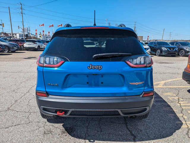 2020 Jeep Cherokee Trailhawk 4WD / HEATED AND VENTED SEATS /... in Cars & Trucks in Cambridge - Image 3