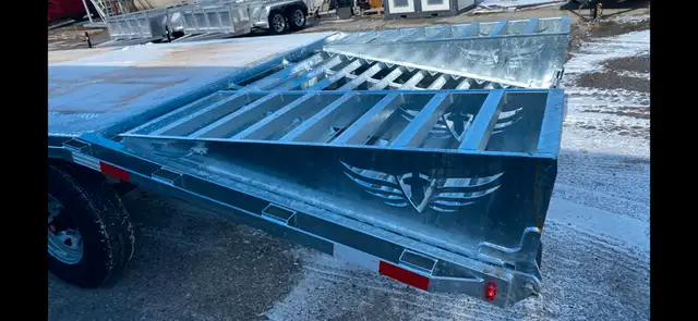 8.5 x 25' Tri-axle 21000 Lb GVRW, Galvanized Frame, 5 Year War. in Cargo & Utility Trailers in Mississauga / Peel Region - Image 4