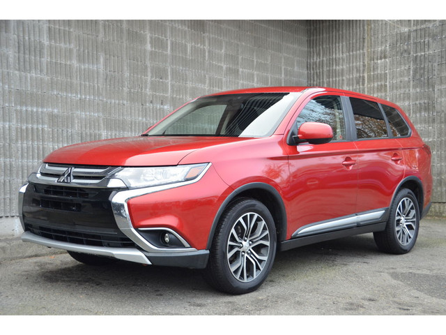  2018 Mitsubishi Outlander ES AWC in Cars & Trucks in Burnaby/New Westminster - Image 2