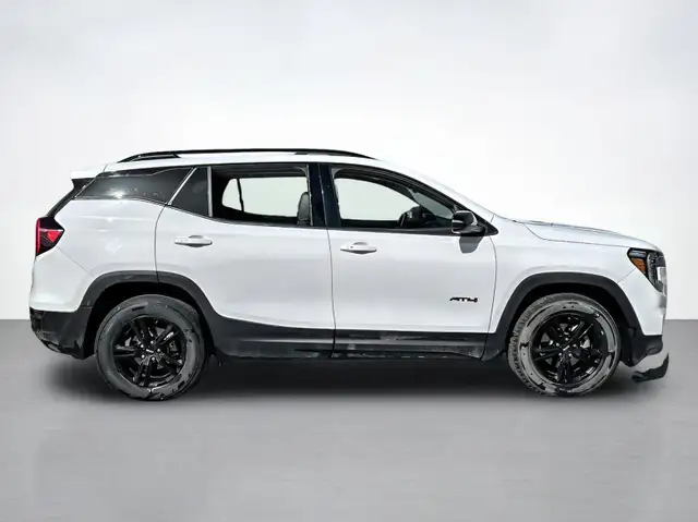 2022 GMC Terrain AT4 | Panoramic Sunroof | Bose Audio in Cars & Trucks in Calgary - Image 7