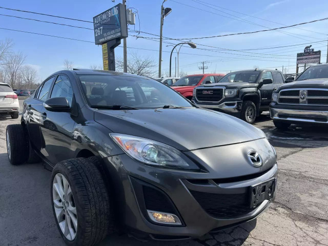 2010 MAZDA MAZDA3 S Grand Touring in Cars & Trucks in Laval / North Shore