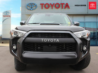 FEATURES OF THE 4Runner TRD PRO »» Off-road tuned suspension with FOX shocks »» Unique TRD PRO exter... (image 2)