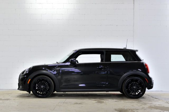 2023 MINI 3 Door Cooper S | Esprit urbain | Premier Line 2.0 in Cars & Trucks in City of Montréal - Image 4