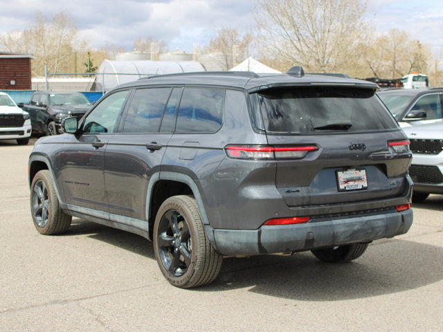 2025 Jeep Grand Cherokee L Altitude in Cars & Trucks in Calgary - Image 2