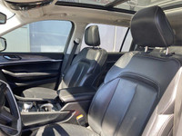 CLEAN CARFAX, Heated front Seats, Heated Steering Wheel, Back up Camera, 10.1 Color touschreen, Heat... (image 7)