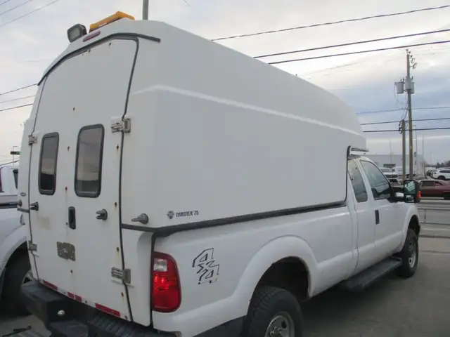 2012 Ford Super Duty F-350 à roues arrière simples KINGCAB F 350 in Cars & Trucks in Laval / North Shore - Image 27