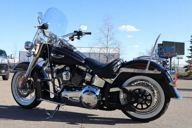 2008 Harley-Davidson FLDE in Street, Cruisers & Choppers in Strathcona County - Image 16