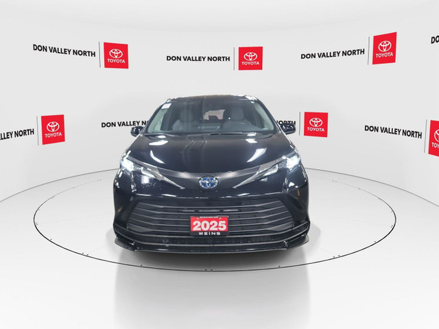 2025 Toyota Sienna LE 8-Passenger CERTIFIED | ACCIDENT FREE |... in Cars & Trucks in City of Toronto - Image 3