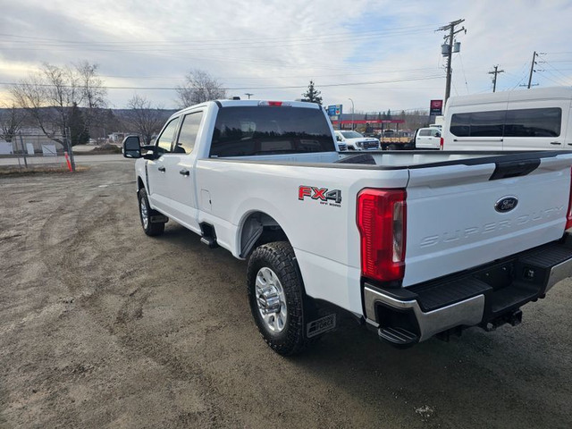 2023 Ford Super Duty F-350 SRW XLT in Cars & Trucks in Prince George - Image 3