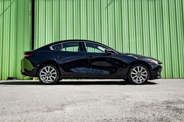2021 Mazda Mazda3 GT • SUNROOF • NAV • HEATED LEATHER • BOSE AUD in Cars & Trucks in Cornwall - Image 2