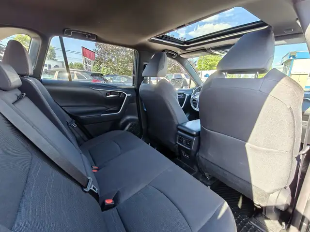 2023 Toyota RAV4 Prime SE in Cars & Trucks in Ottawa - Image 22