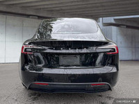 Experience effortless acceleration and exhilarating performance in this 2024 Tesla Model 3. With onl... (image 5)