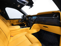 VENDU!!! Black Badge Cullinan, Black Diamond on Bespoke Interior Yellow, 22'' Part Polished Black Ba... (image 8)
