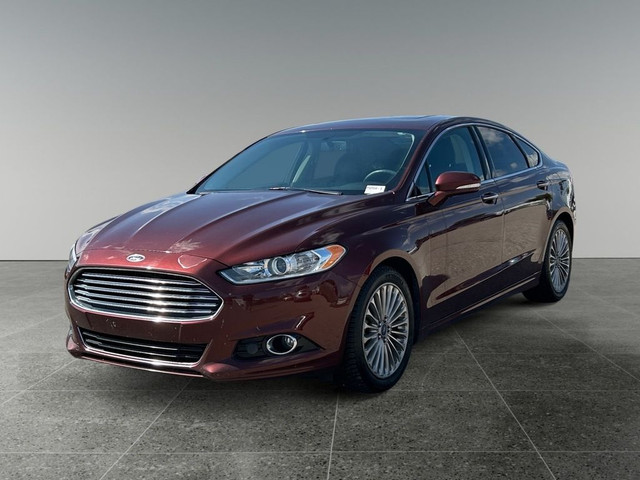 2015 Ford Fusion Titanium AWD / Back up Camera / Heated Seats in Cars & Trucks in Calgary