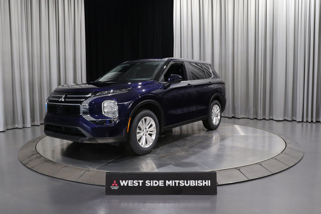 2025 Mitsubishi Outlander ES in Cars & Trucks in Edmonton - Image 3