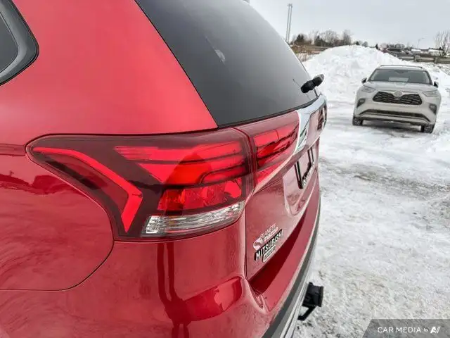 2019 Mitsubishi Outlander Essential | Bluetooth | Siege Chauffan in Cars & Trucks in Laval / North Shore - Image 16