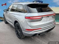 This Lincoln Corsair boasts a Intercooled Turbo Premium Unleaded I-4 2.0 L/122 engine powering this... (image 4)