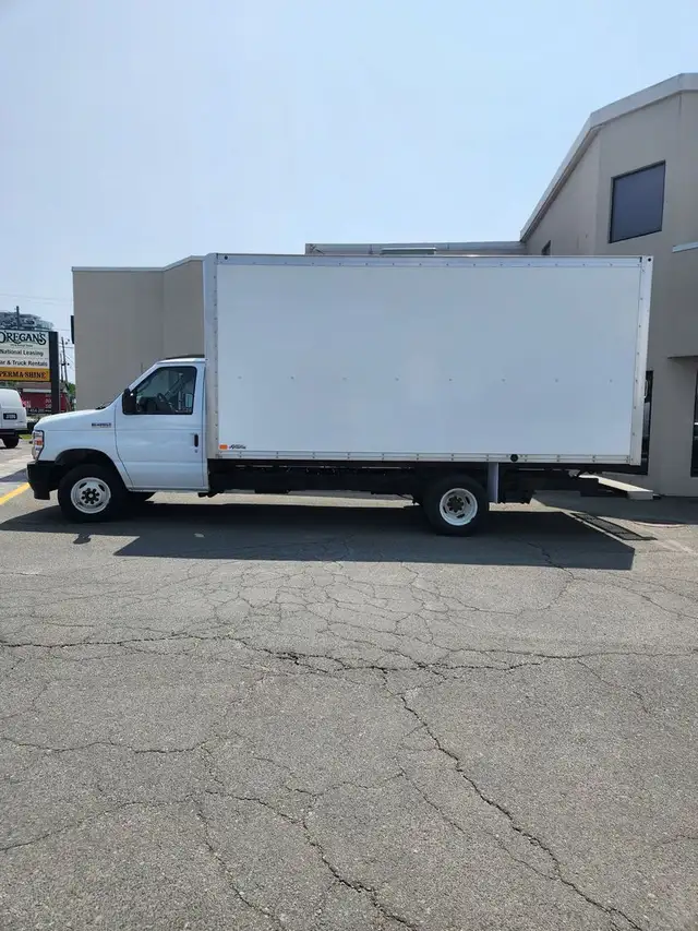 2024 Ford E-450 Just arrived! 16ft cube van with ramp.. in Cars & Trucks in City of Halifax - Image 5