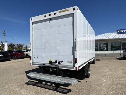 2023 Ford E-Series Cutaway E-450 CUBE VAN in Cars & Trucks in Edmonton - Image 3