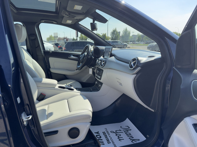 2017 Mercedes-Benz B-Class B 250 Sports Tourer in Cars & Trucks in Lethbridge - Image 4