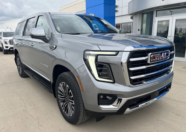 2025 GMC Yukon XL Elevation 4WD in Cars & Trucks in Regina - Image 3