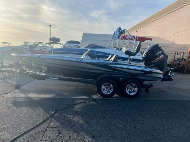 2016 TRITON TRX 18: $152 BW! in Powerboats & Motorboats in City of Toronto - Image 3
