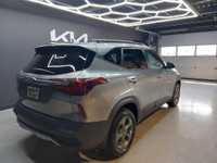 KIA SELTOS LX 2023 MOTEUR 4 CYLINDRES ÉCONOMIQUE ET FIABLE DE 2,0L TRANSMISSION AUTOMATIQUE PARFAIT... (image 4)