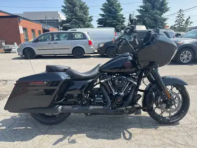 Check out this 2023 CANADIAN Harley-Davidson Road Glide Special 114ci with only 22,364kms. Be sure t...