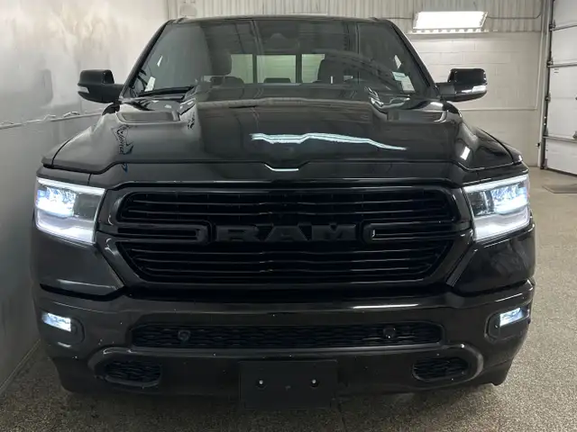 2022 RAM 1500 Sport SPORT/4WD/CREW/22" WHEELS/BLACK/OFF 1 OWN... in Cars & Trucks in Belleville - Image 4