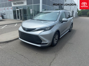 2024 Toyota Sienna XLE 8-Passenger