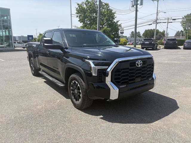 Toyota Tundra TRD OFF ROAD + GROUPE DE REMORAQUAGE 2024 in Cars & Trucks in Québec City - Image 4