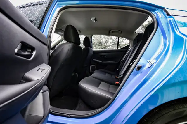 2024 Nissan Sentra SV • LOW MILEAGE • HEATED SEATS • CP/AA in Cars & Trucks in Ottawa - Image 30