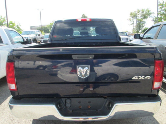  2013 Ram 1500 4WD Crew Cab 140.5 ST in Cars & Trucks in St. Catharines - Image 3