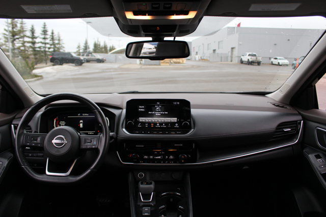 2023 Nissan Rogue Platinum in Cars & Trucks in Calgary - Image 2