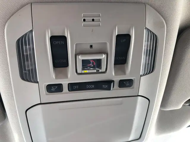 2022 Toyota Highlander XLE AWD in Cars & Trucks in Belleville - Image 33