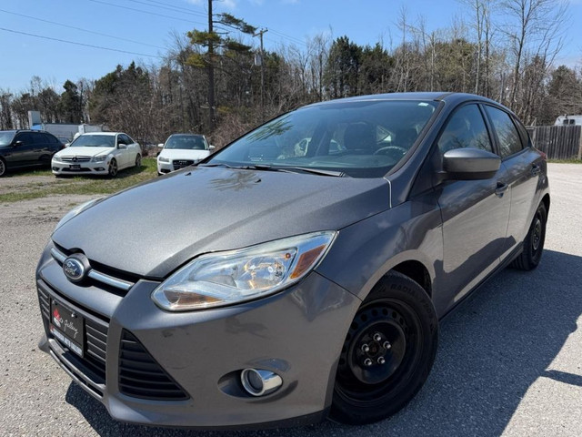 2012 FORD FOCUS SE | 5 SPEED MANUAL | 1 OWNER | CLEAN CARFAX in Cars & Trucks in Barrie - Image 2