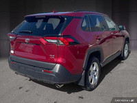 ==== 2021 Toyota RAV4 XLE AWD | Heated Seats | CarPlay | Sunroof | Toyota Safety Sense ==== Capable,... (image 5)