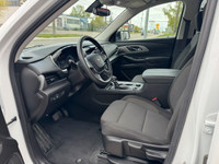 8 Seater!! Automatic Headlights, Apple Car Play, Android Auto, Dual Climate Control, Traction Contro... (image 7)