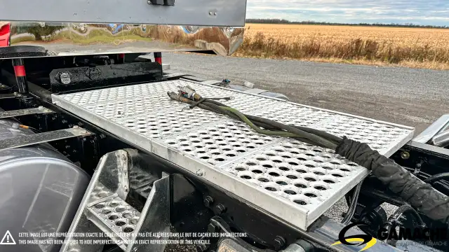 2021 WESTERN STAR 4900SA HIGHWAY / SLEEPER TRUCK / TRACTOR in Heavy Trucks in Chilliwack - Image 11
